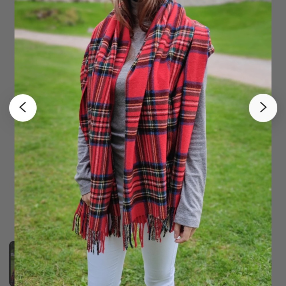 $65 SERRA Red IRISH PLAID Blanket Shawl Fringe Buffalo Scarf - Picture 9 of 16